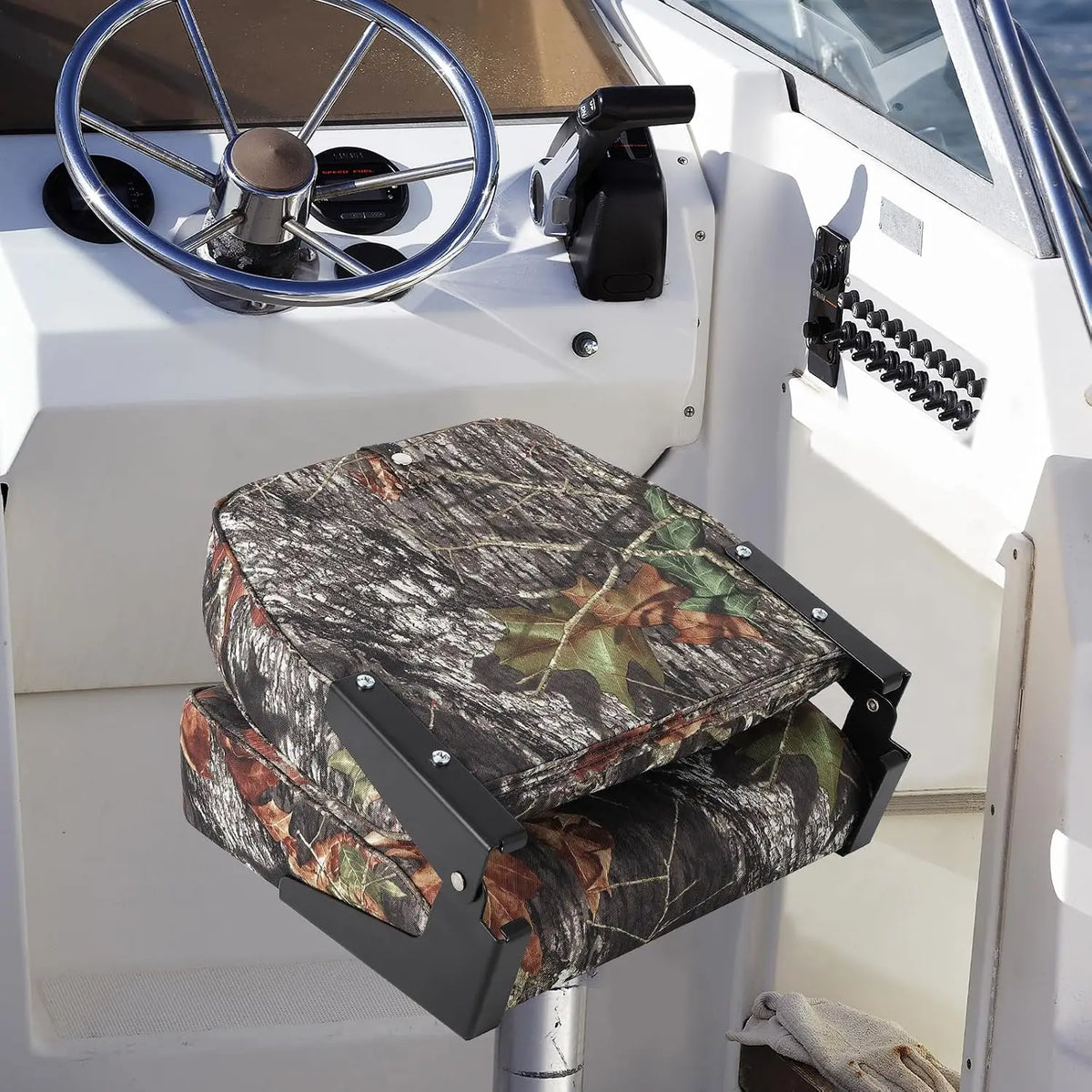 Low Back Folding Boat Seats With Waterproof Upholstery And Padding